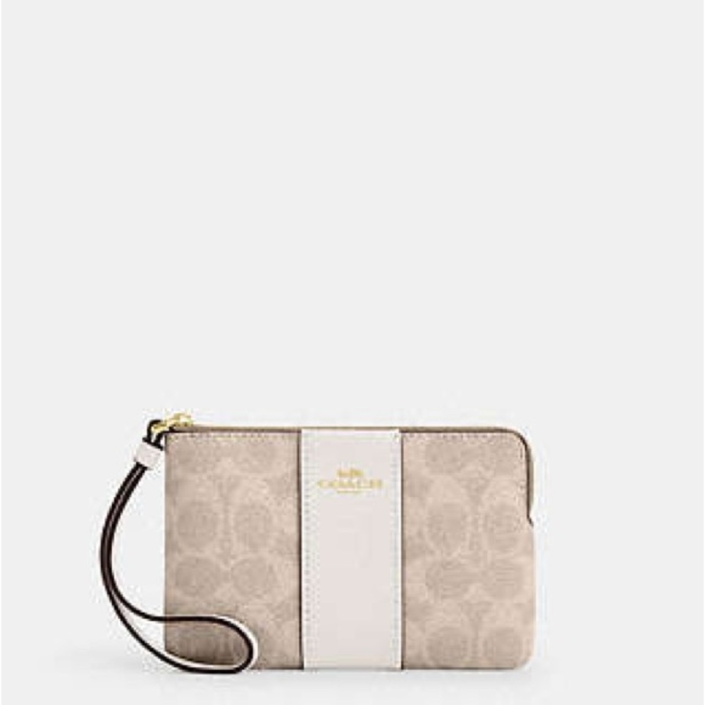 Coach NEW. with TAG. Tan and White Clutch Wristlet